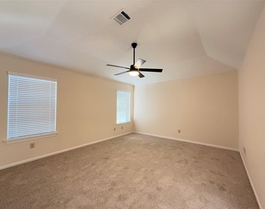 1559 Hillside Elm Street - Photo Thumbnail 16