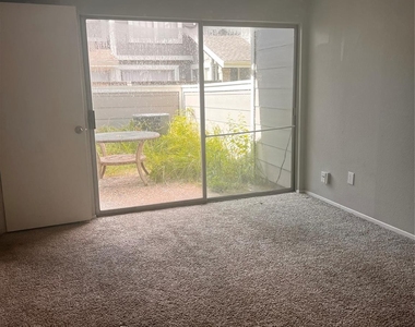 12245 Lemon Ridge Lane - Photo Thumbnail 11