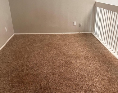 12245 Lemon Ridge Lane - Photo Thumbnail 4