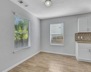 2927 Cypress Island Drive - Photo Thumbnail 25