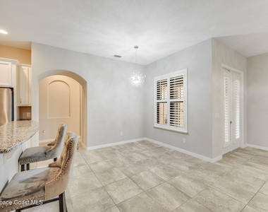 8870 Napolo Drive - Photo Thumbnail 13