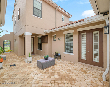 8870 Napolo Drive - Photo Thumbnail 3