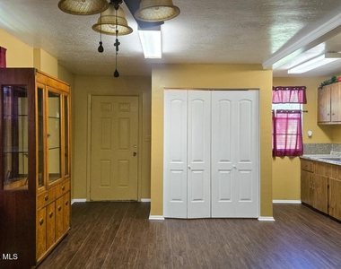 3788 W Railroad Avenue - Photo Thumbnail 8