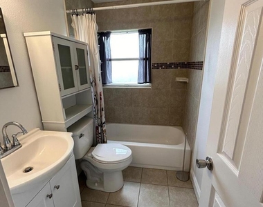 1750 Cowan Drive - Photo Thumbnail 4
