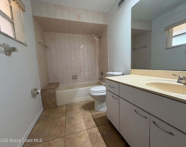 295 Provincial Drive - Photo Thumbnail 8