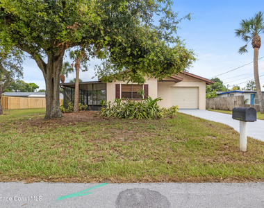 1569 Richards Drive Ne - Photo Thumbnail 6