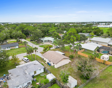 1569 Richards Drive Ne - Photo Thumbnail 5