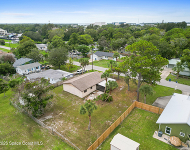 1569 Richards Drive Ne - Photo Thumbnail 1
