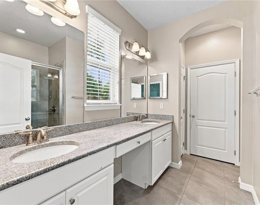 17013 Vilesta Drive - Photo Thumbnail 15