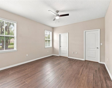 17013 Vilesta Drive - Photo Thumbnail 13