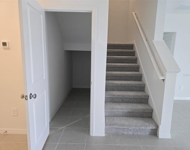 11962 Brae Way - Photo Thumbnail 38