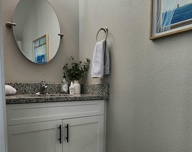 2108 Sebring Place - Photo Thumbnail 12