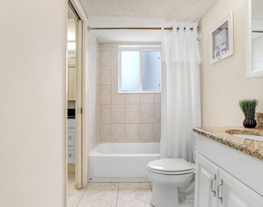 708 Gulf Boulevard - Photo Thumbnail 17