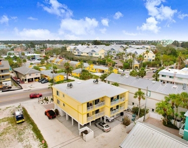 708 Gulf Boulevard - Photo Thumbnail 4