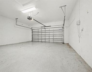 11118 Longleaf Woods Drive - Photo Thumbnail 26