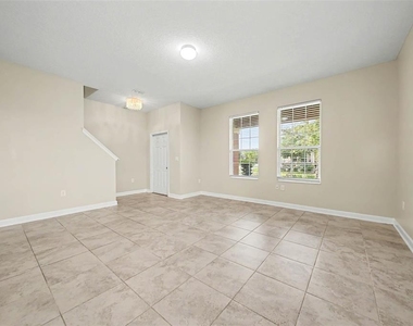 11118 Longleaf Woods Drive - Photo Thumbnail 10