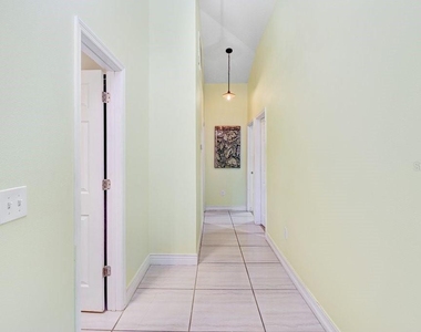 1131 Dogwood Avenue - Photo Thumbnail 12