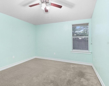 1131 Dogwood Avenue - Photo Thumbnail 17