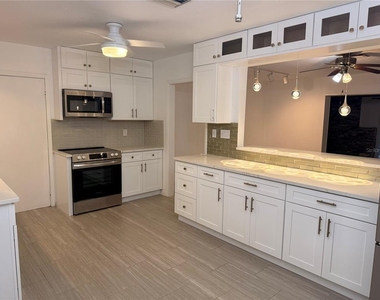 164 Pinewood Avenue - Photo Thumbnail 11