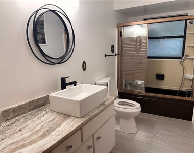164 Pinewood Avenue - Photo Thumbnail 22
