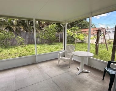 164 Pinewood Avenue - Photo Thumbnail 32