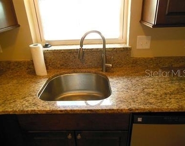 7100 Dartmouth Avenue N - Photo Thumbnail 10