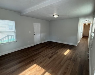 37412 Carringer Rd - Photo Thumbnail 3