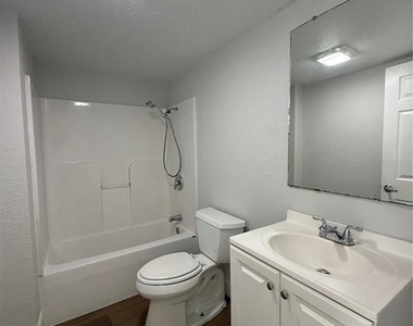 37412 Carringer Rd - Photo Thumbnail 13