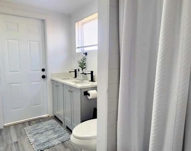 4012 Valencia Drive - Photo Thumbnail 11