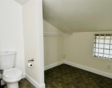 1222 E Crawford Street - Photo Thumbnail 13