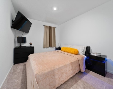 386 Cadberry Place - Photo Thumbnail 18