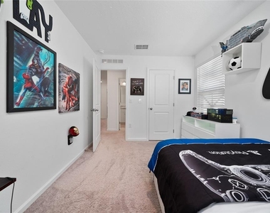 386 Cadberry Place - Photo Thumbnail 21