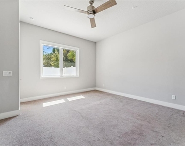 7760 Sandy Ridge Drive - Photo Thumbnail 11