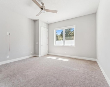 7760 Sandy Ridge Drive - Photo Thumbnail 14