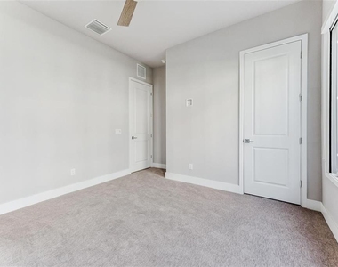 7760 Sandy Ridge Drive - Photo Thumbnail 8