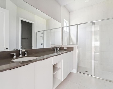 7760 Sandy Ridge Drive - Photo Thumbnail 16