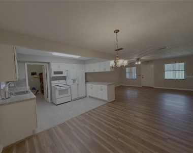 4112 Sw 282 Street - Photo Thumbnail 5