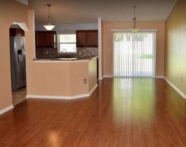 22 Teak Court - Photo Thumbnail 4