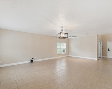 2227 Napone Lane - Photo Thumbnail 5