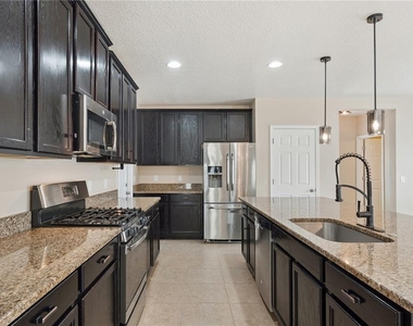 2227 Napone Lane - Photo Thumbnail 13