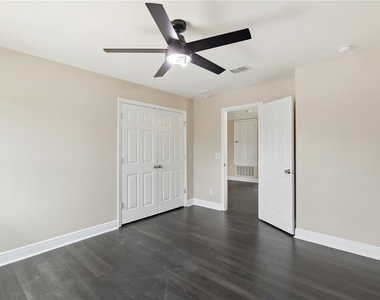 2227 Napone Lane - Photo Thumbnail 20