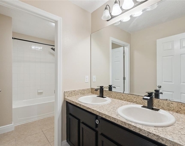 2227 Napone Lane - Photo Thumbnail 21