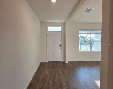 1013 Champion Ridge Drive - Photo Thumbnail 6