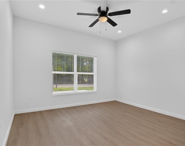 630 Nw 59th Avenue - Photo Thumbnail 4
