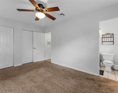 2366 Coldstream Drive - Photo Thumbnail 14