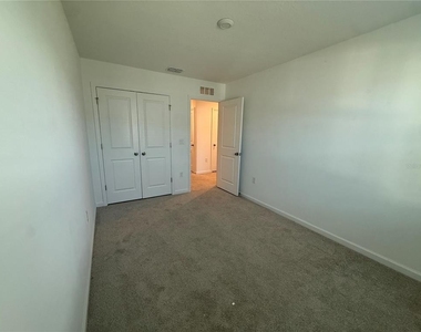 9080 Ocean Tide Way - Photo Thumbnail 15