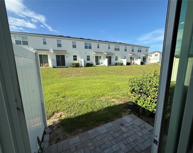 9080 Ocean Tide Way - Photo Thumbnail 10