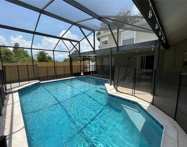 820 Stonechapel Court - Photo Thumbnail 3