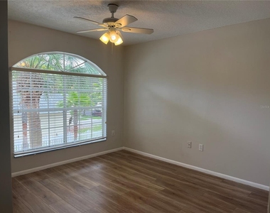 820 Stonechapel Court - Photo Thumbnail 6