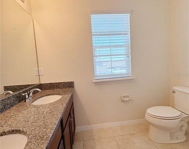 2428 Chateau Loop - Photo Thumbnail 29